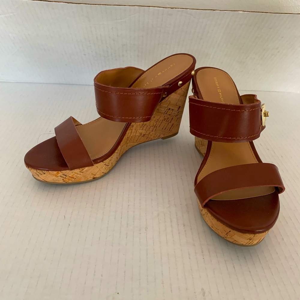 Tommy Hilfiger women brown vegan leather open toe shoe with cork  heel size 9